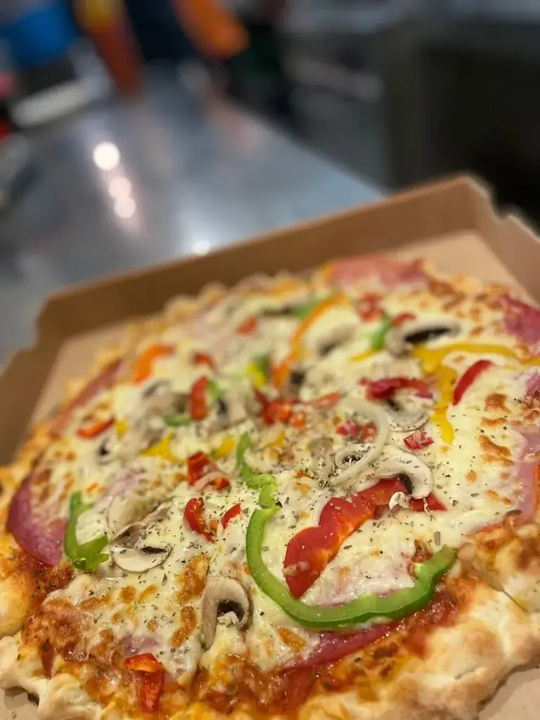 Menu_Montana pizzaria_Wieringerwerf_imagen_8