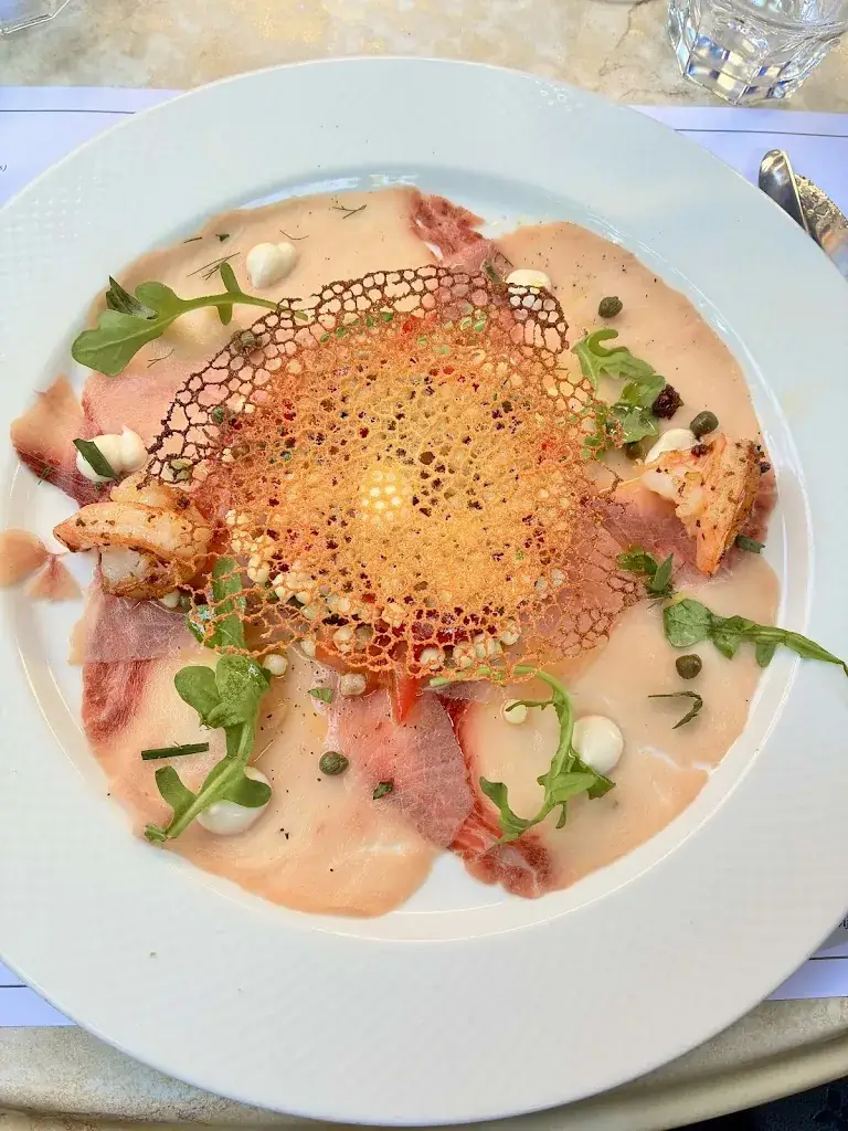 Bernadette V'arhelyi_La Storia_Wijdewormer_review