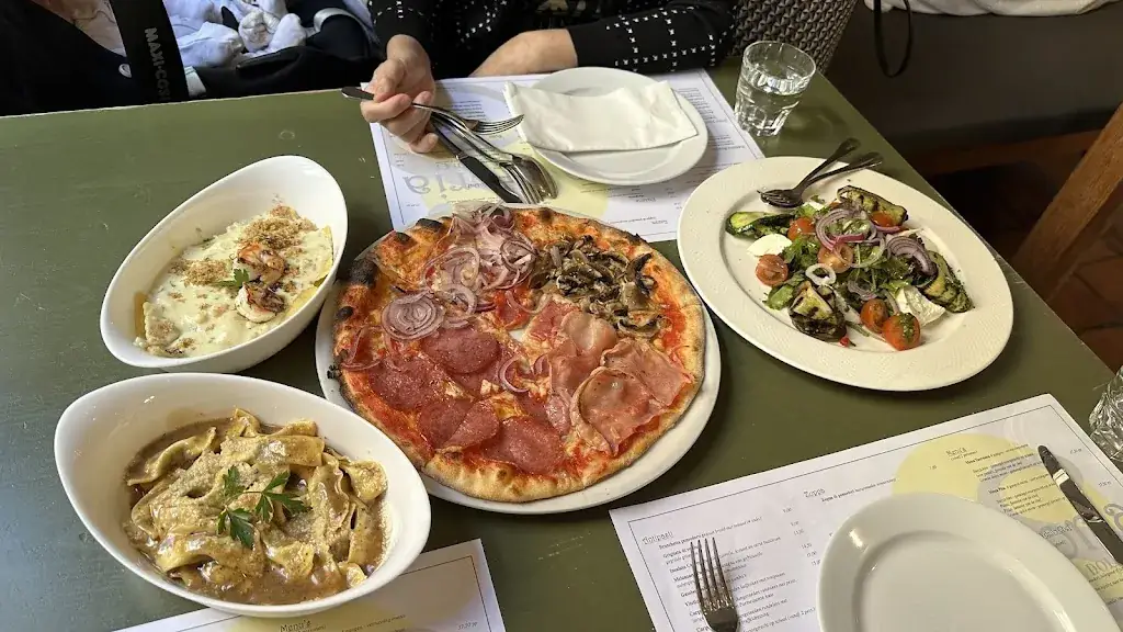 Celine D_La Storia_Wijdewormer_review