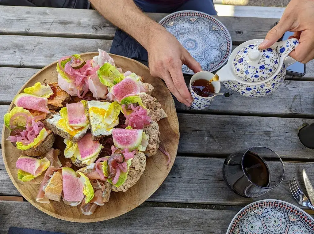 Tomas Izo_Huiskamer Wormer_Wormer_review