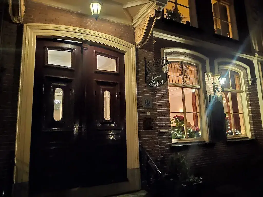 Sudeep Singh_Café Restaurant Partycentrum Stam_Wognum_recensione