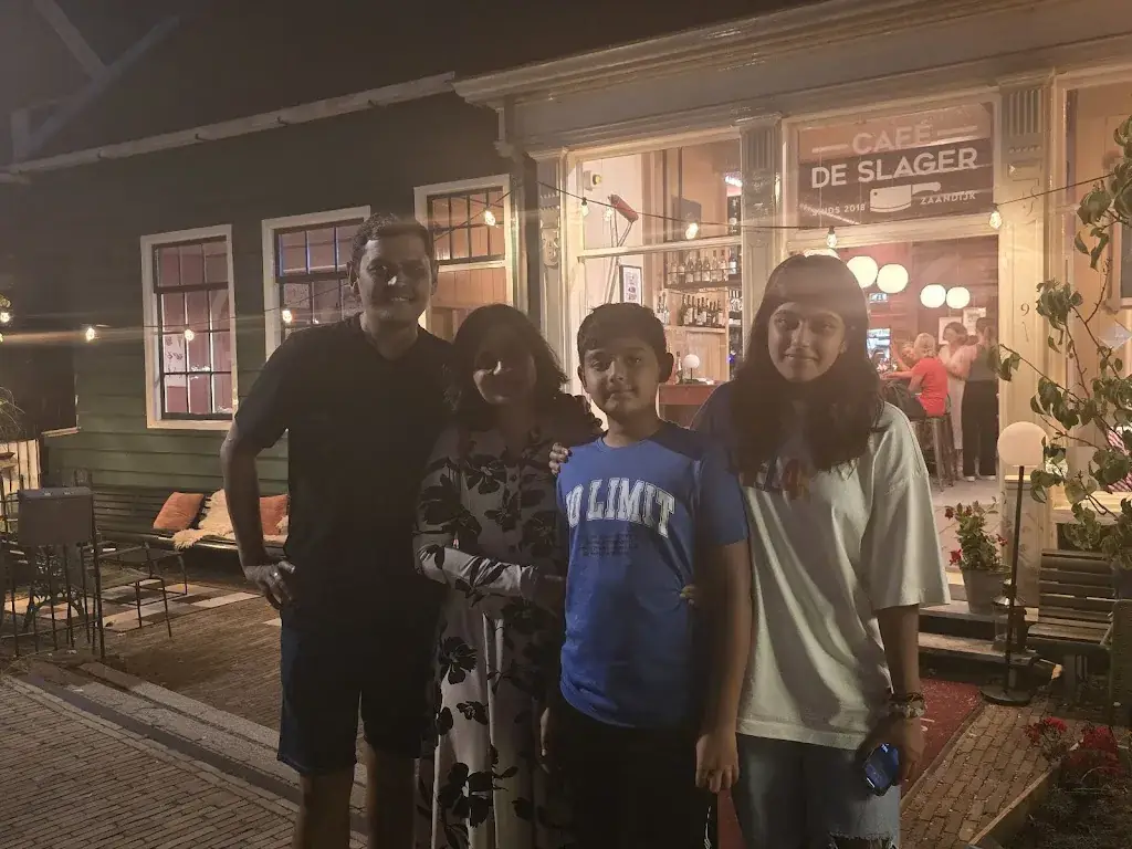 Preeti Mundhra_Café de Slager_Zaandijk_review