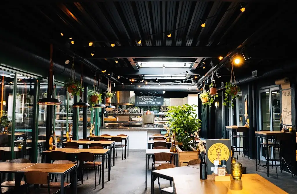 Brouwerij Hoop restaurant in Zaandijk