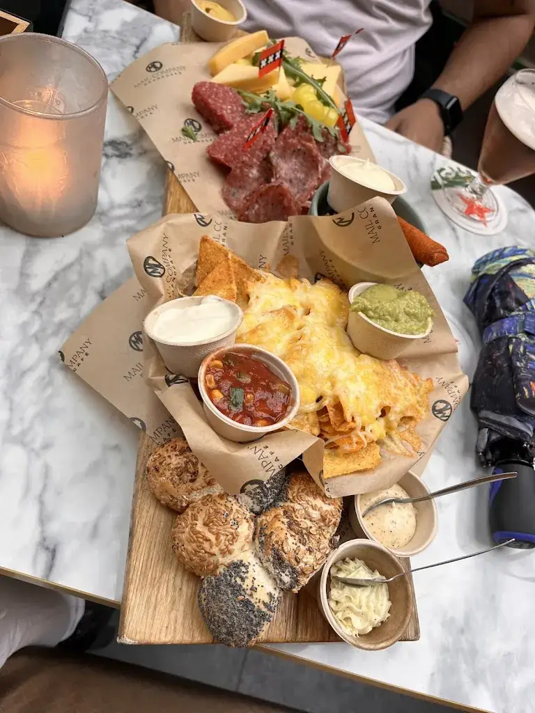 Madalina Gulerez_The Mail Company_Zaandam_recensione