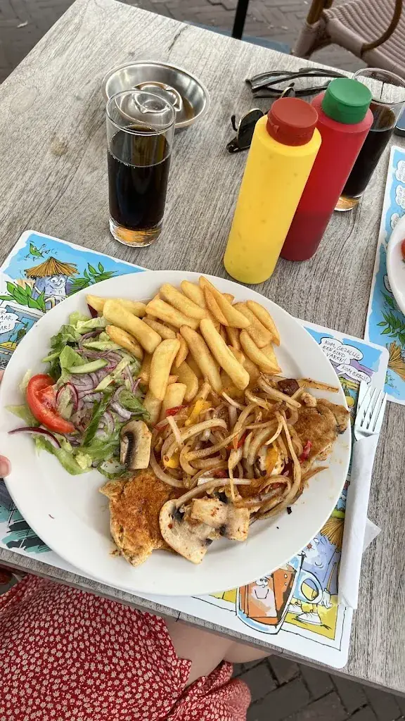 Yasna Bregovich_Restaurant Efes_Zee_review