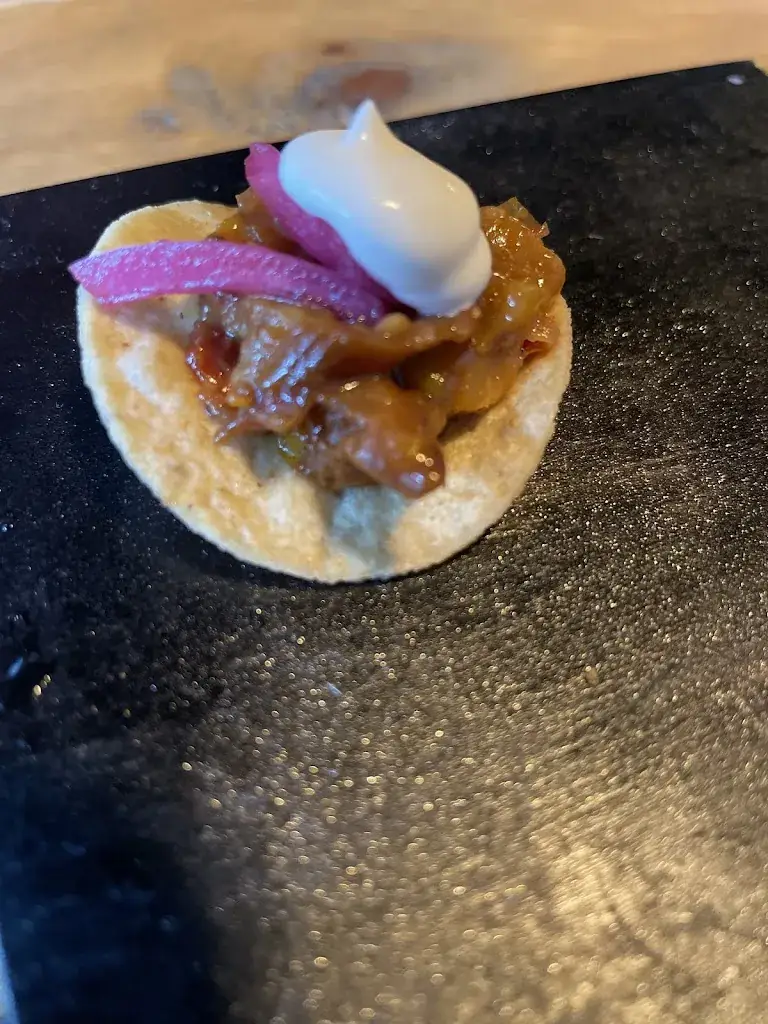 Teus Meijering_Eetkamer Lamens_Ede_review