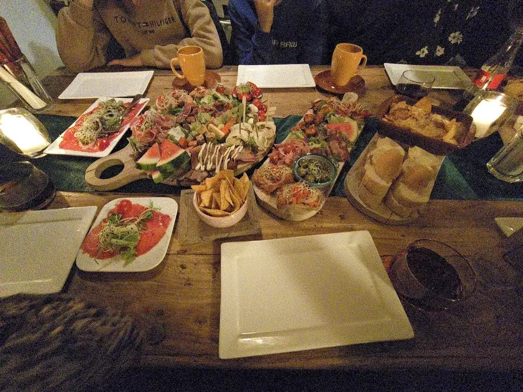 I Ragbourn- Hoorn_Tapas Restaurant Bij Ons_Hardenberg_review