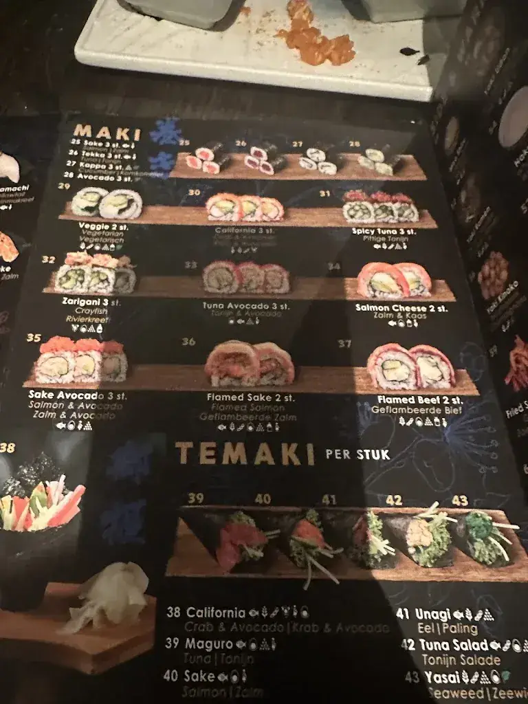 Menu_Blue Sakura_Enschede_image_4