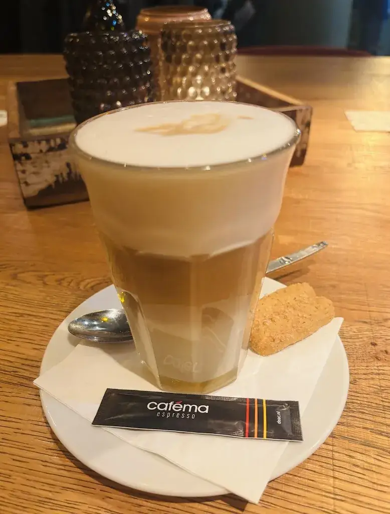 Amanda Deinum_Moeke Enschede_Enschede_review