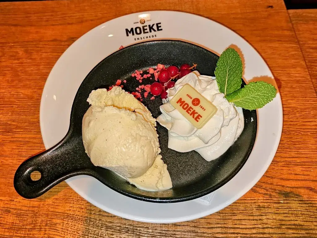 Moeke Enschede_Enschede_slider_image_3