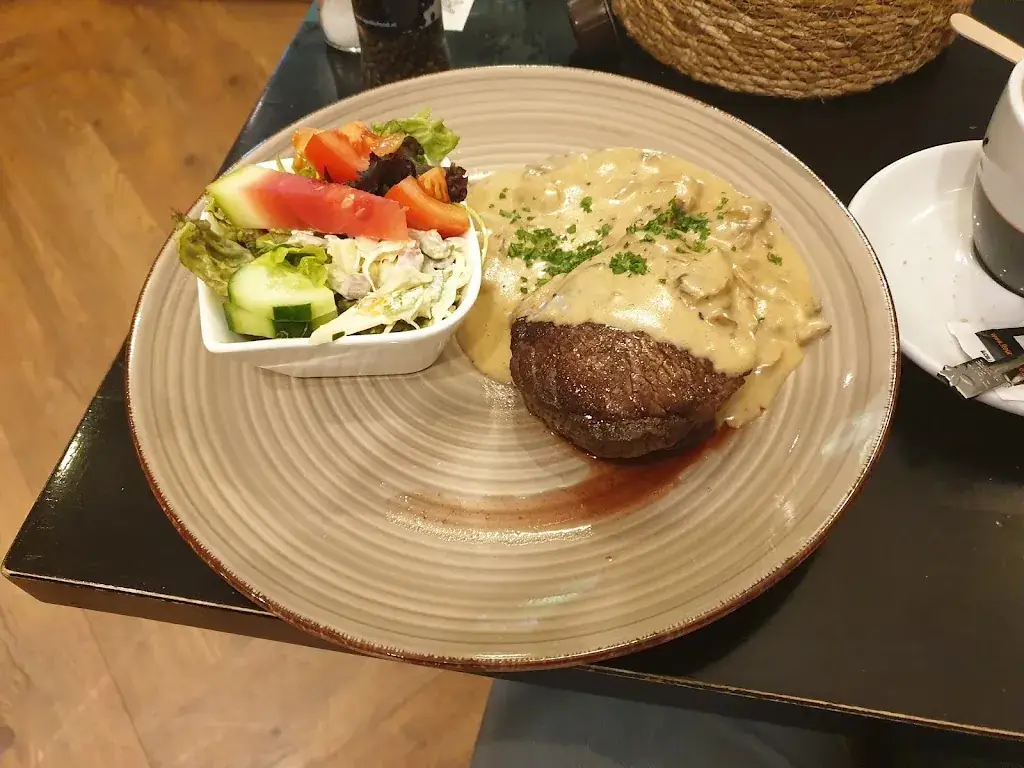 The Green Butterfly_Kampen_slider_image_2