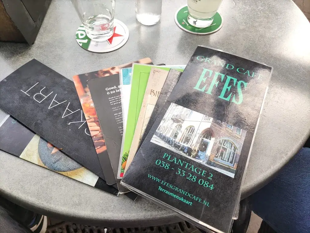Dion Kiou_Grand Café Efes_Kampen_review