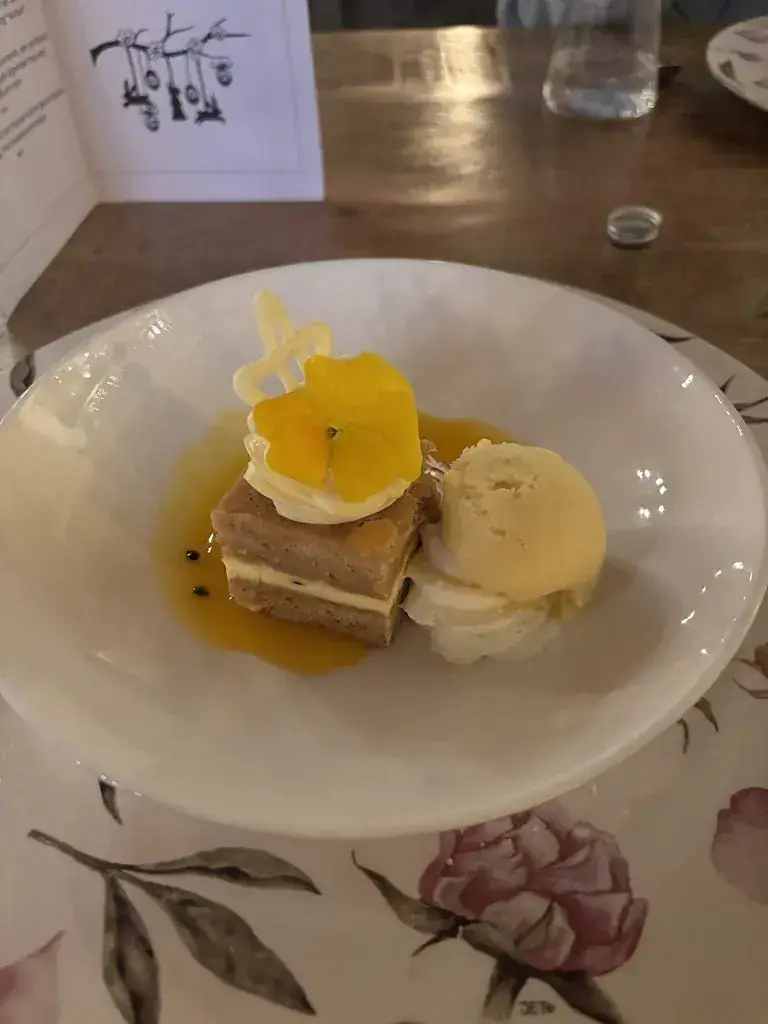 Salem Zreiq_Den Haller_Diepenheim_review