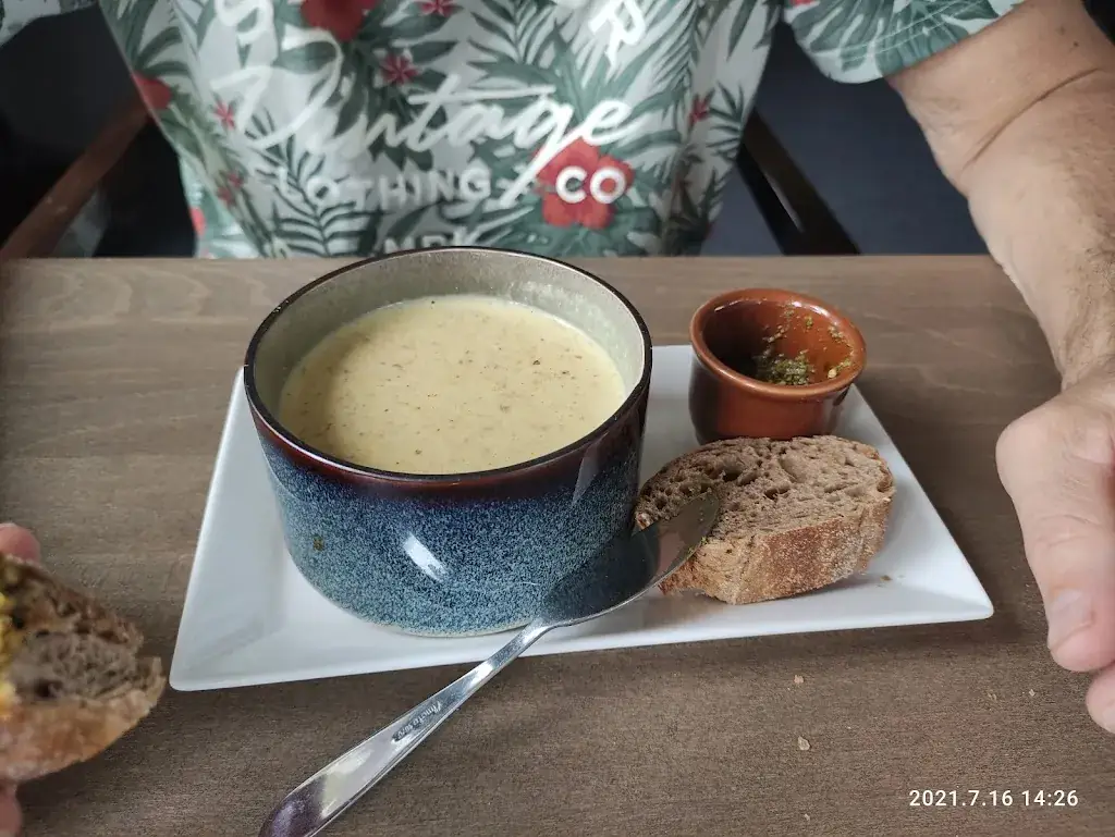 yvonne v rijswijk_In De Hagen_Delden_review