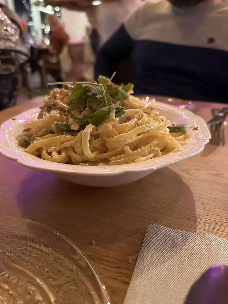 Rahma Tokatli_Valencia_Deventer_review