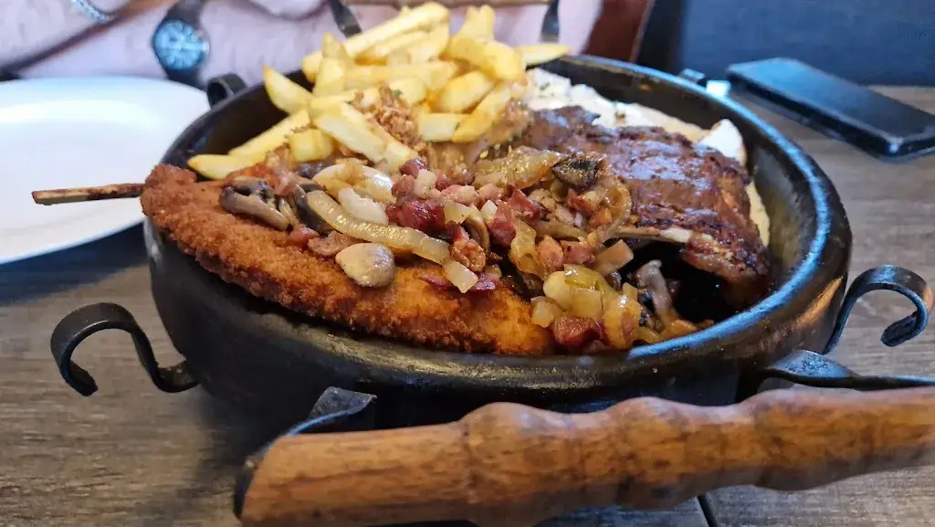 J Duvets_De Gulle Buurman Vroomshoop Eetcafé_Vroomshoop_recensione