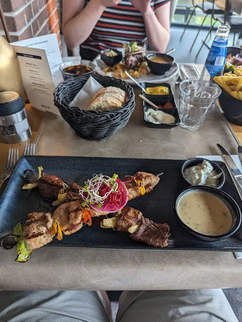 Andrei Gorgan_Crete Restaurant_Almelo_review