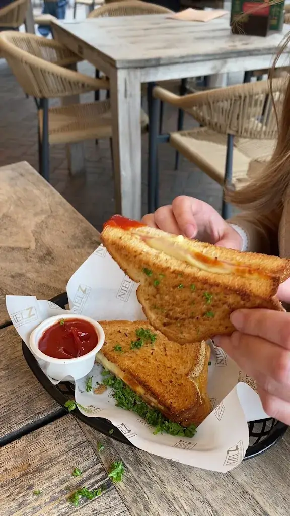 NielZ Café Restaurant_Almelo_slider_image_2