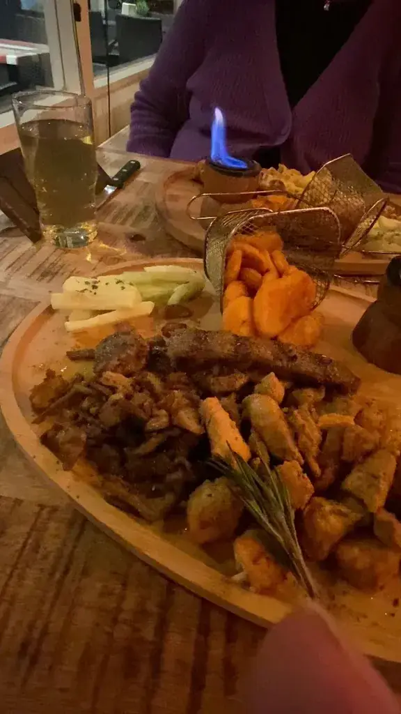 Rosemary Kitchen_Almelo_slider_image_2