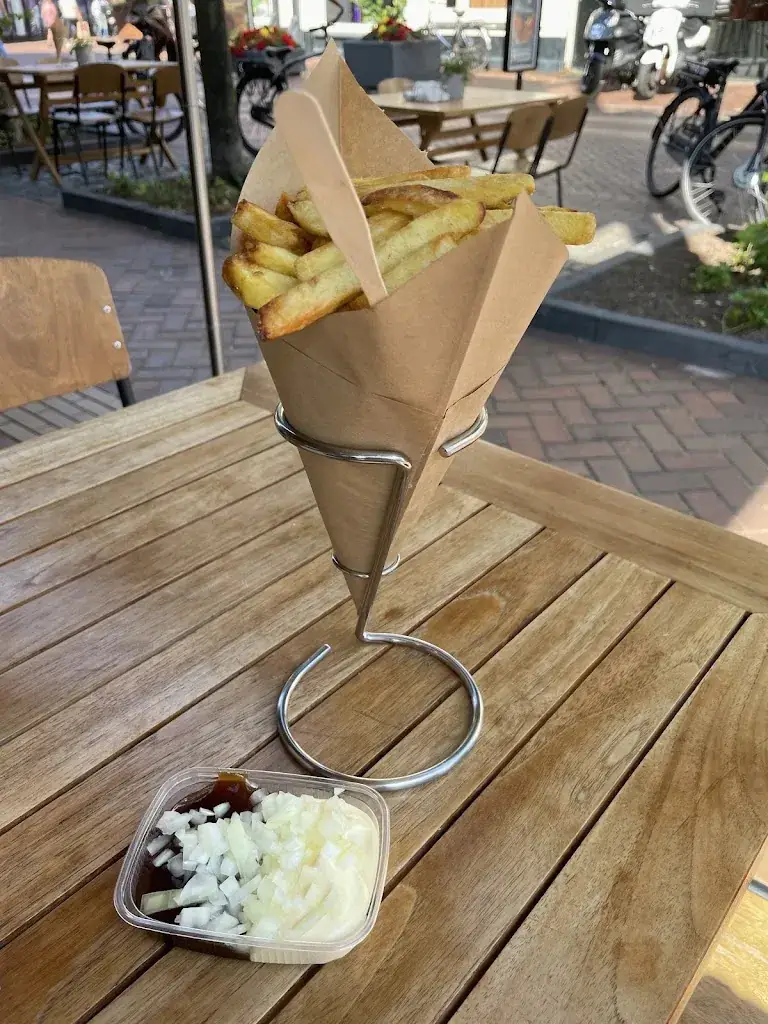 Artin Seropian_PUUR ZUID_Almelo_reseña