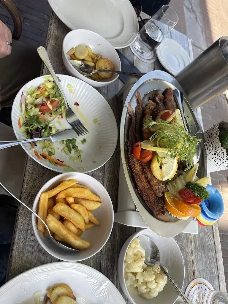 Vee K_Oud Zandvoortsch Visrestaurant De Meerpaal_Zandvoort_review