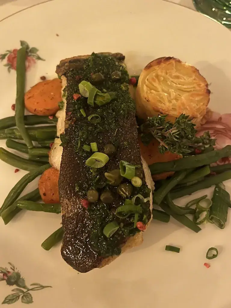 Lens_The local Bistro_Zandvoort_review