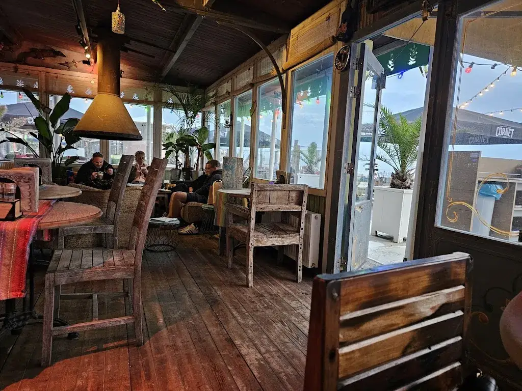 Tammy Griebel_Mango’s Beachbar Zandvoort_Zandvoort_recensione