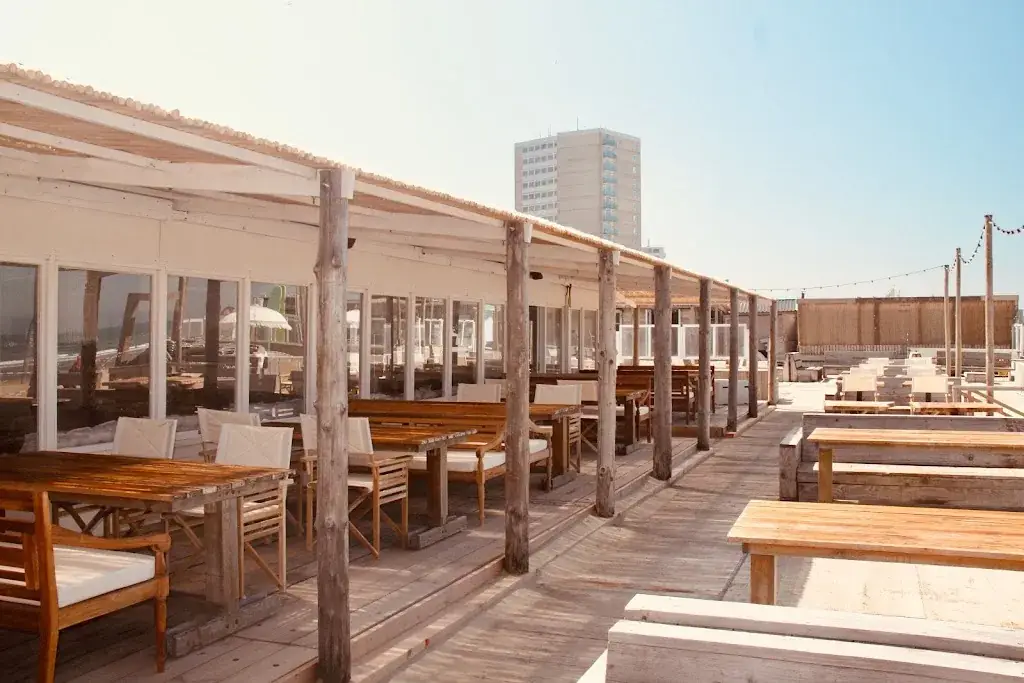 Noosa_Zandvoort_slider_image_1