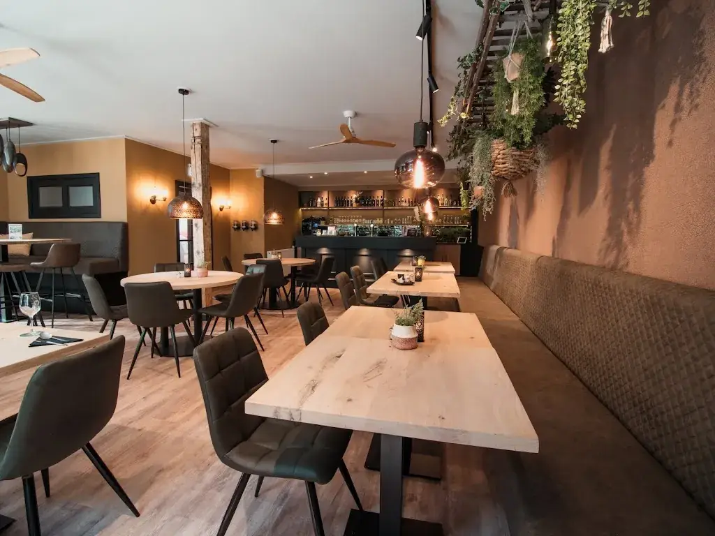 Restaurant & Zalen "De Veldhoek" restaurant in Heino