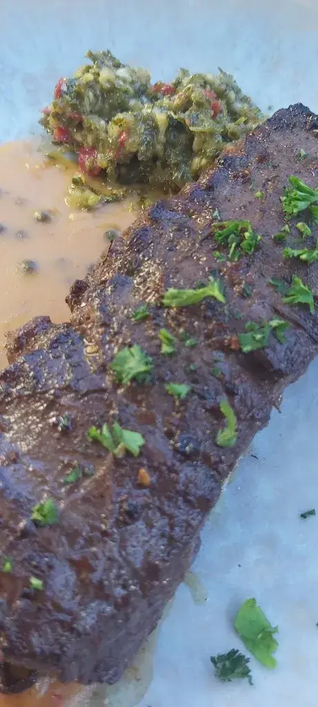 Jolanda van der kolk_Bij Ne9en Heino_Heino_review