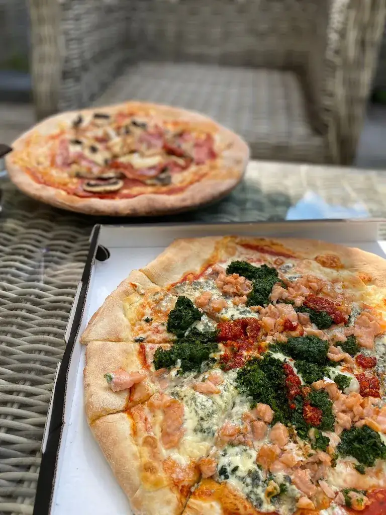 Lilian Wildeboer_La Dolce Vita_Heino_review