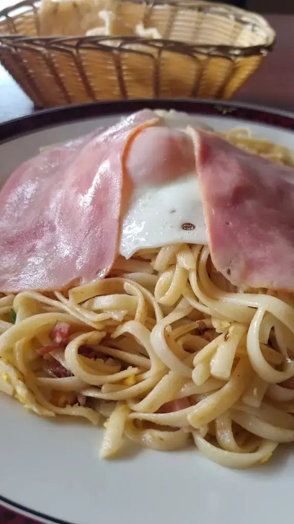 Hong Bin_Heino_slider_image_2