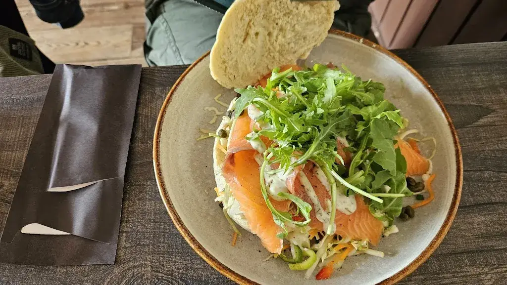 Ihuaheck_Grand Café Het Oude Station_Dalfsen_review