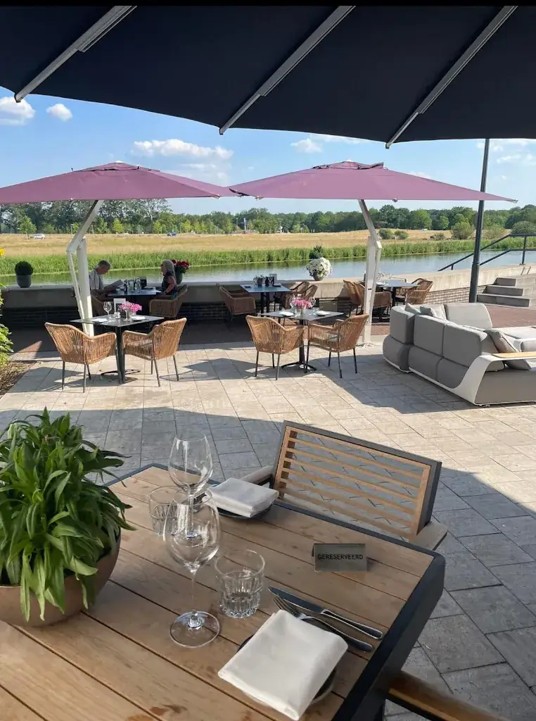 Bistro Moetje aan de Vecht_Dalfsen_slider_image_1