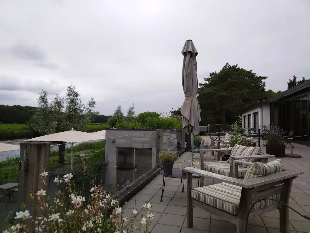 Restaurant Aan de Oever bij Mooirivier restaurant in Dalfsen