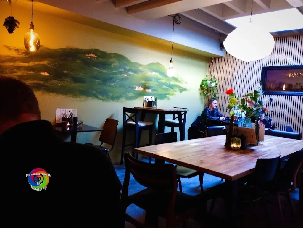 Happen bij de Baas | Lunch, kazen, delicatessen & wijnen_Almelo_slider_image_1