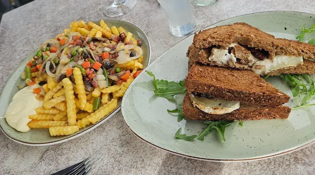 Eet Tapperij Bijsterbosch_Welsum_slider_image_3