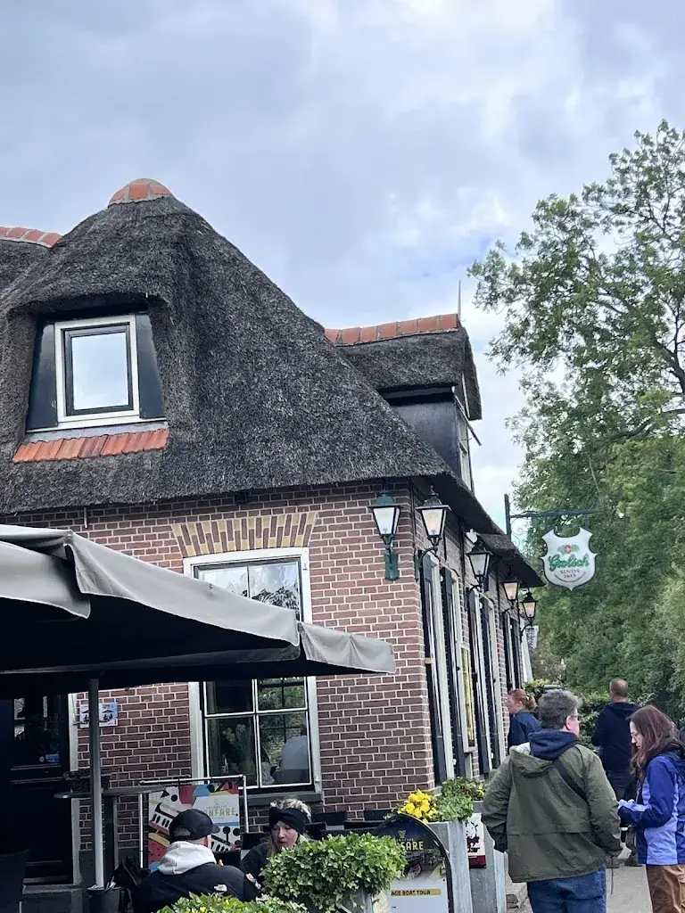Akash_Grand Café Fanfare_Giethoorn_reseña