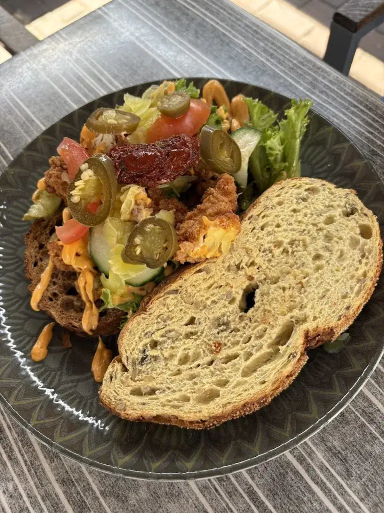 Myra Marquez_Grand Café Fanfare_Giethoorn_reseña