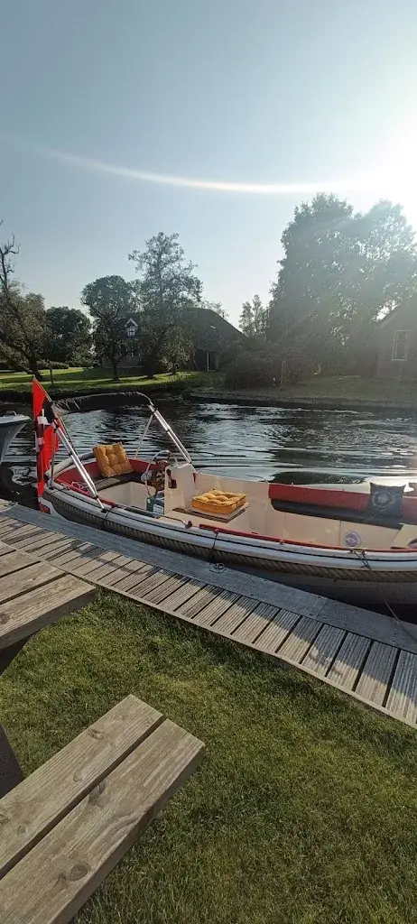 Violeta Delgado_De Otterskooi_Giethoorn_review