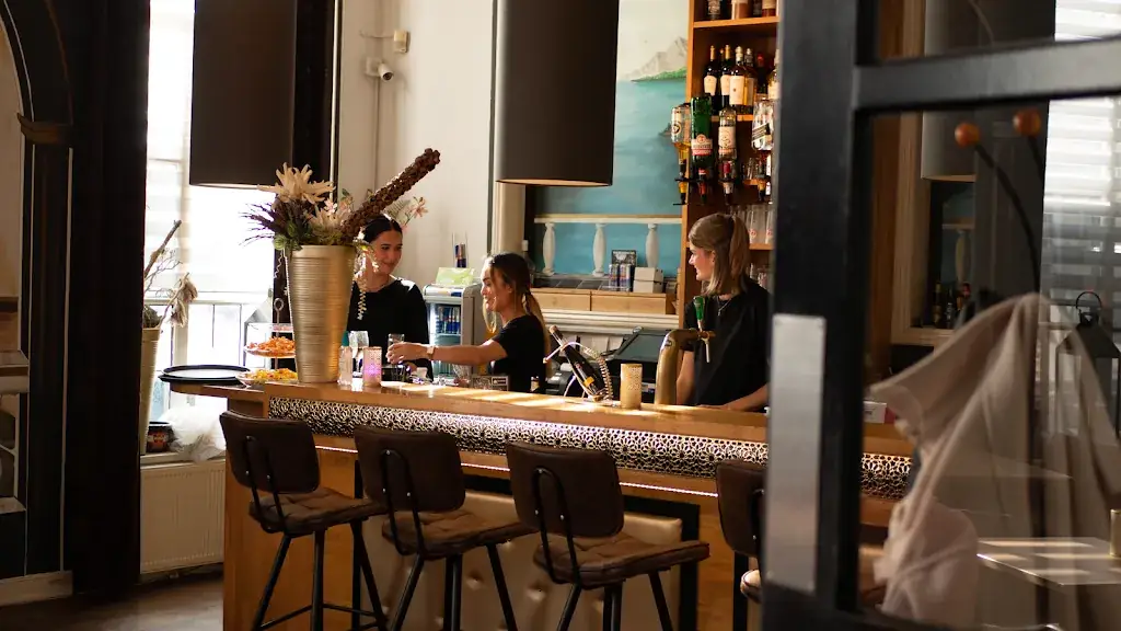 Pyramide Buitenpost restaurant in Buitenpost