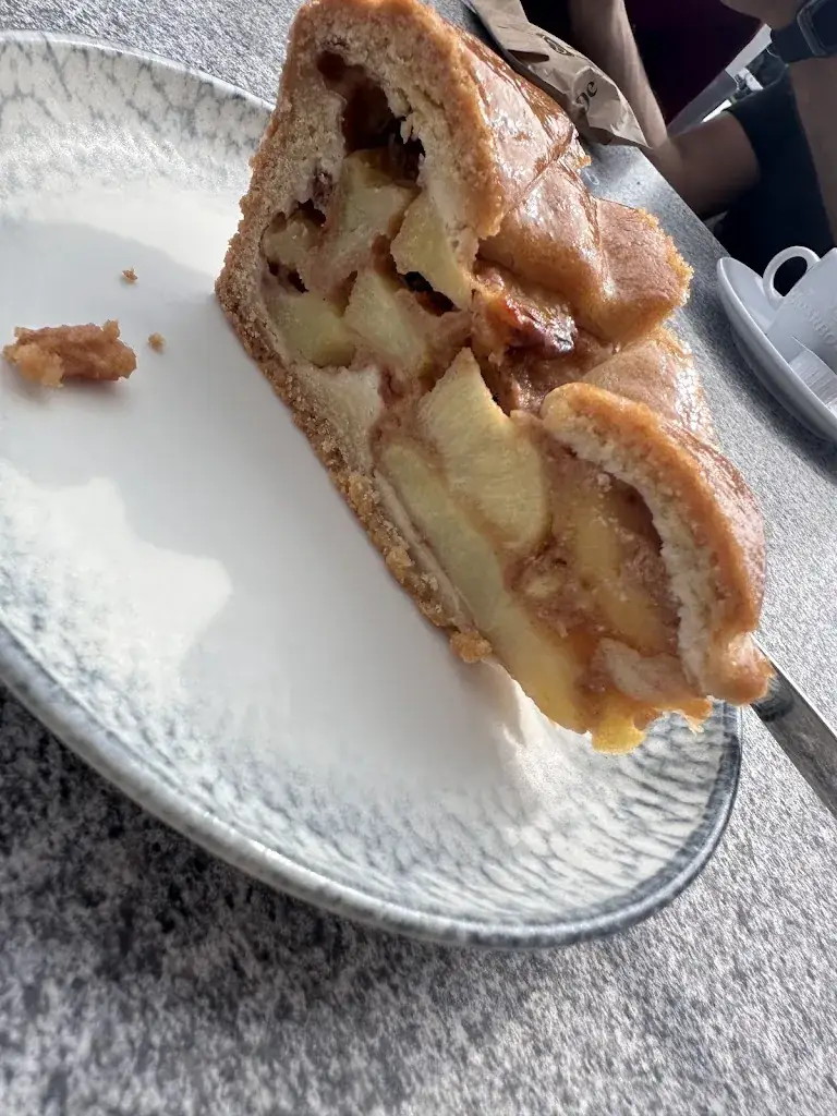 Nasreen AbdulRahman_Smit's Paviljoen_Giethoorn_recensione