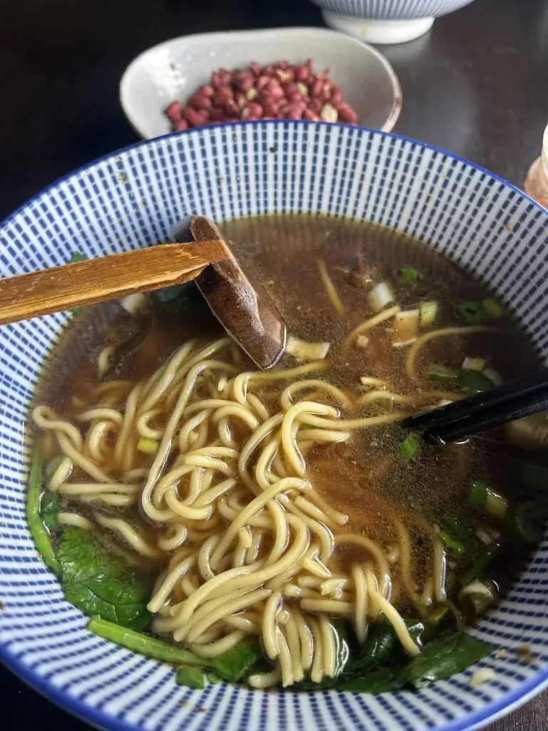 Xie henry_Chinese Restaurant Giethoorn A Niu_Giethoorn_reseña