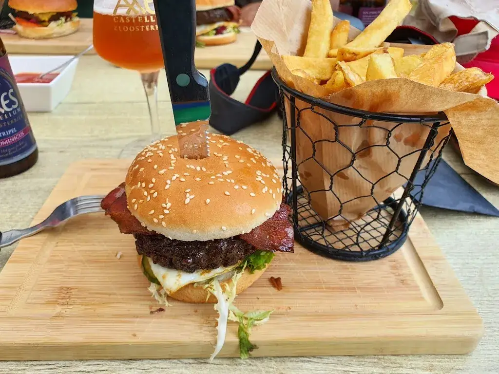 Menu_Giethoorn Burgers & Grill - Indoor Playground - SUP/Kano Rental_Giethoorn_image_8