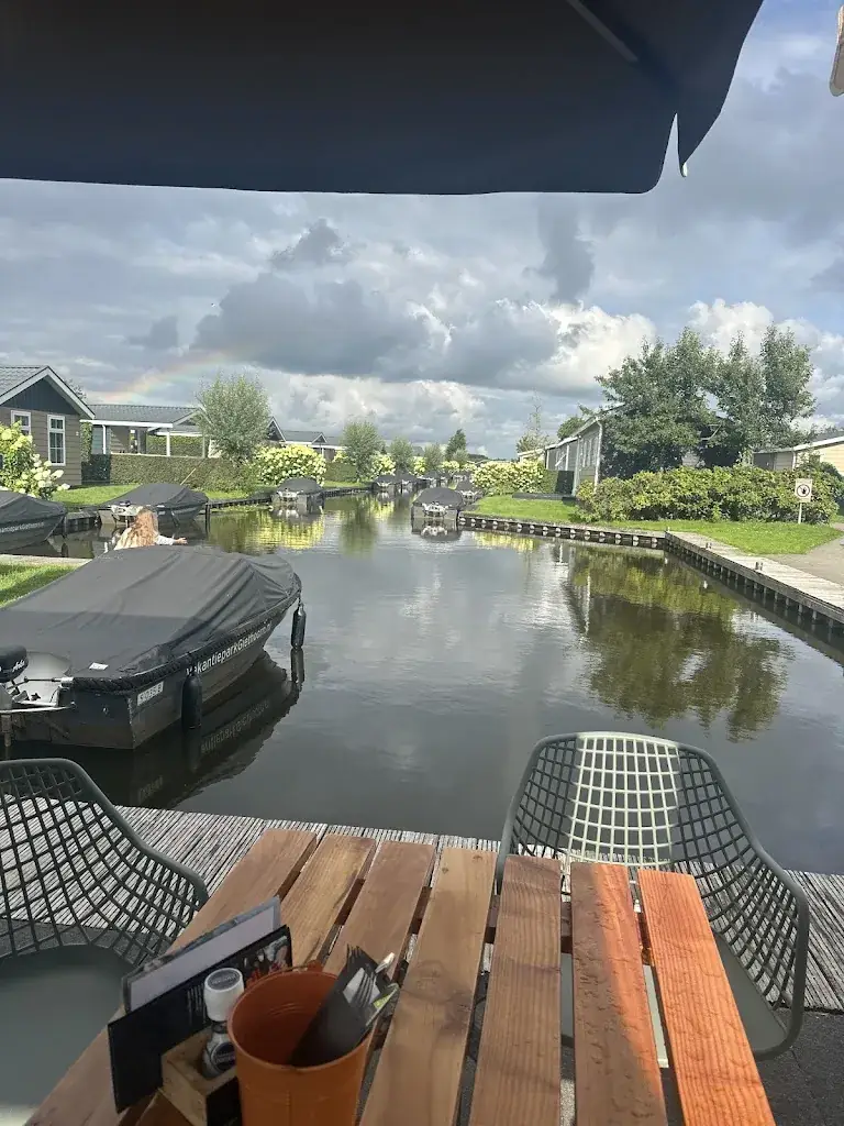 K Safi_Giethoorn Burgers & Grill - Indoor Playground - SUP/Kano Rental_Giethoorn_review