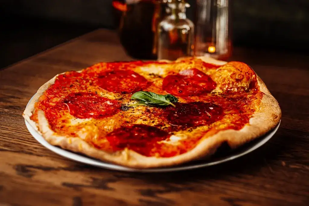 Felice Ommen_Ommen_slider_image_2