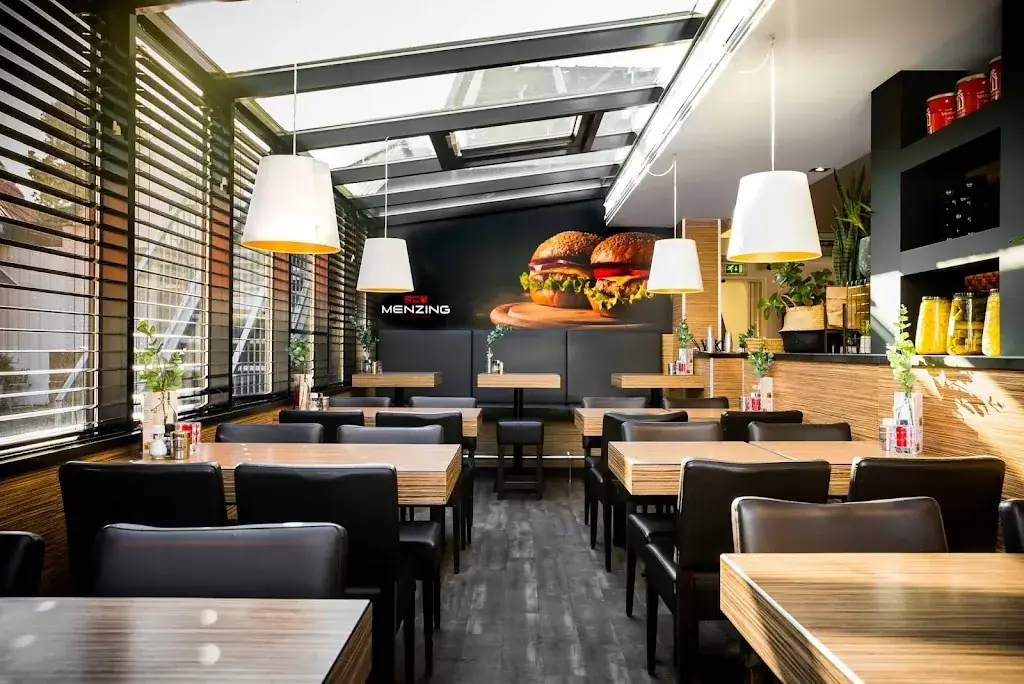 Eetsalon Menzing en IJssalon Menotti_Haaksbergen_slider_image_3