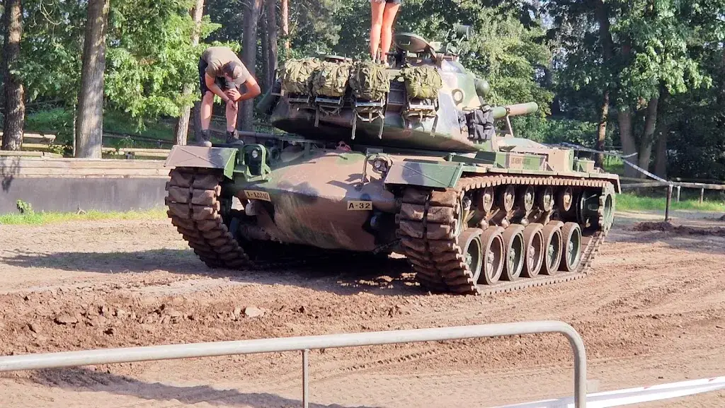 rian van dorst_Eetcafé - Cafetaria - Zalencentrum Dwars_Haaksbergen_review