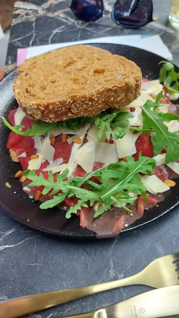 G. ter Horst_Bij Dagmar_Steenwijk_review