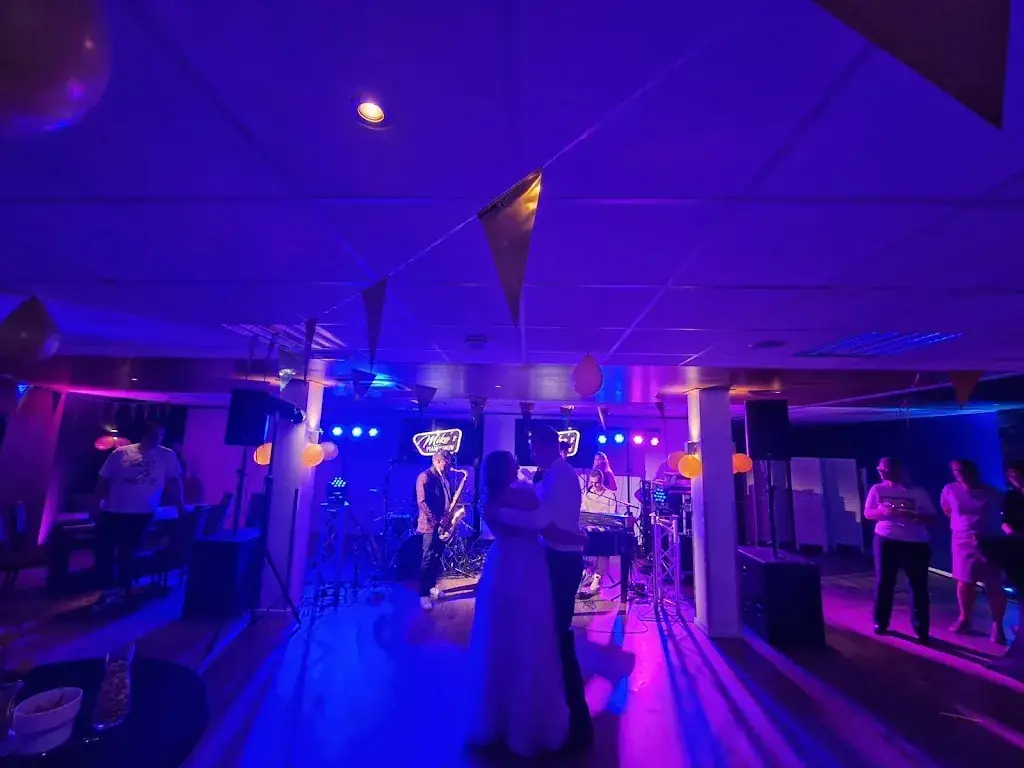 Nancy Lindeboom - Looije_Zalencentrum De Lindeboom_Schalkhaar_review